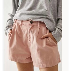 Free People Billie Chino Shorts Blush Pink Pleated High Rise Tailored Size 8 NWT